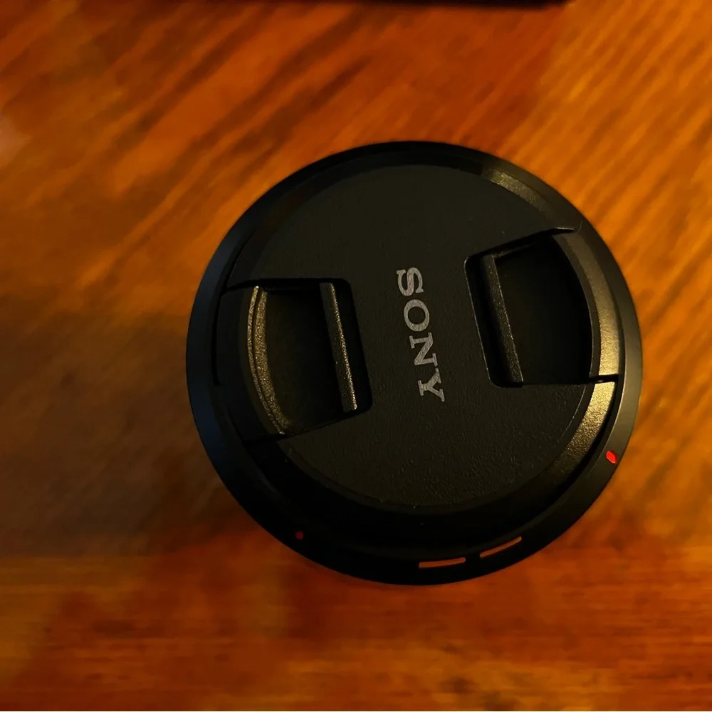 Sony 18-200mm f/3.5-6.3 OSS Lens, EF Mount, Sony Alpha SEL18200 Free Shipping!